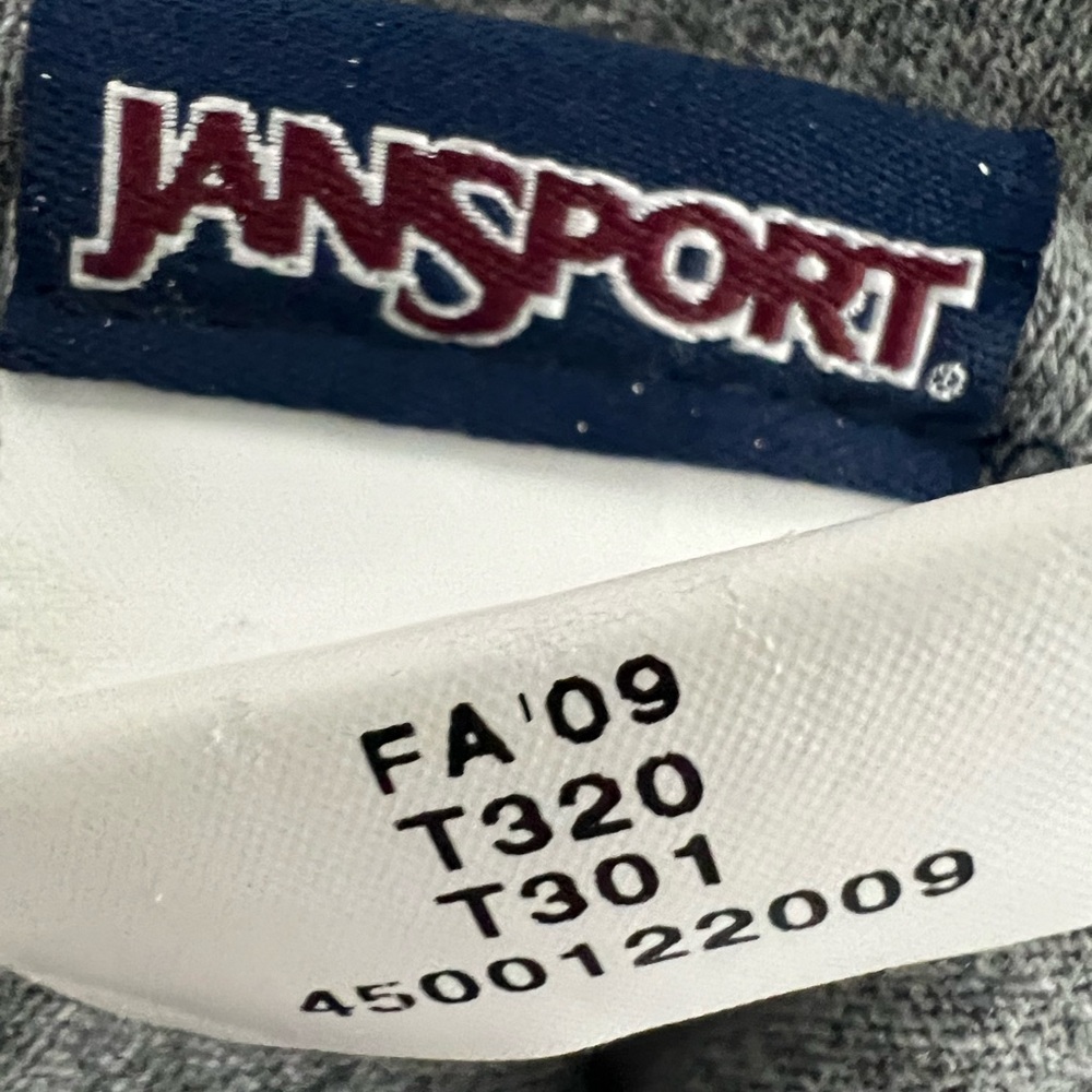 Jansport Meredith College Grandparent T-Shirt - Picture 5 of 6